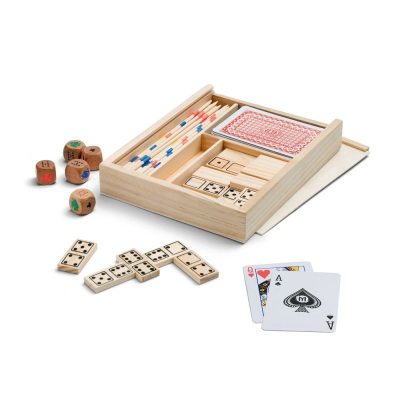 Комплект игри 4 в 1